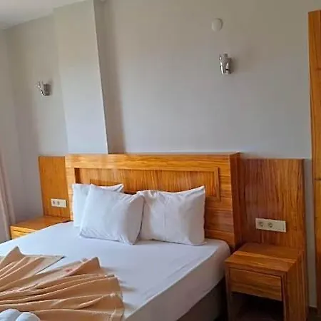 Hotel Solmaz Deluxe Çeşme