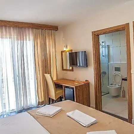 Solmaz Deluxe Hotel Çeşme