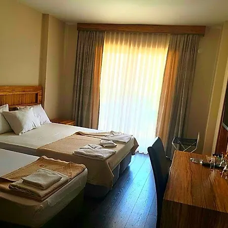 Otel Solmaz Deluxe 3*